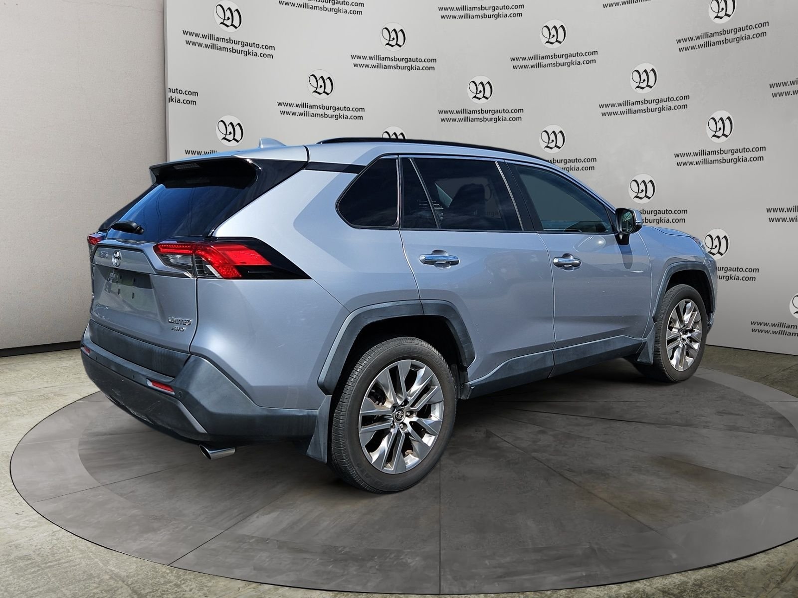 Used 2019 Silver Toyota Limited image 5