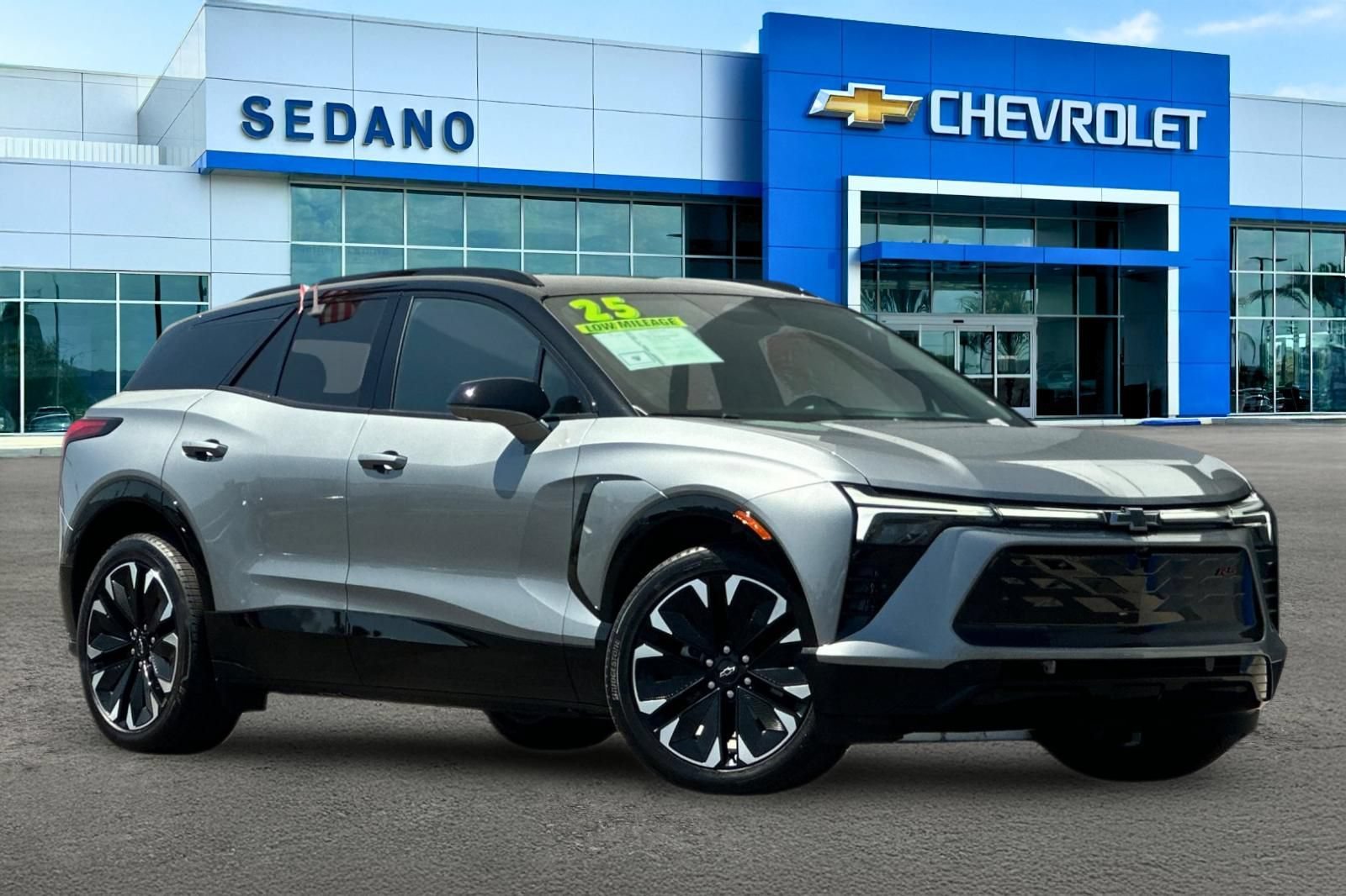 Used 2025 Chevrolet Blazer EV RS with VIN 3GNKDJRJ3SS176882 for sale in Santee, CA