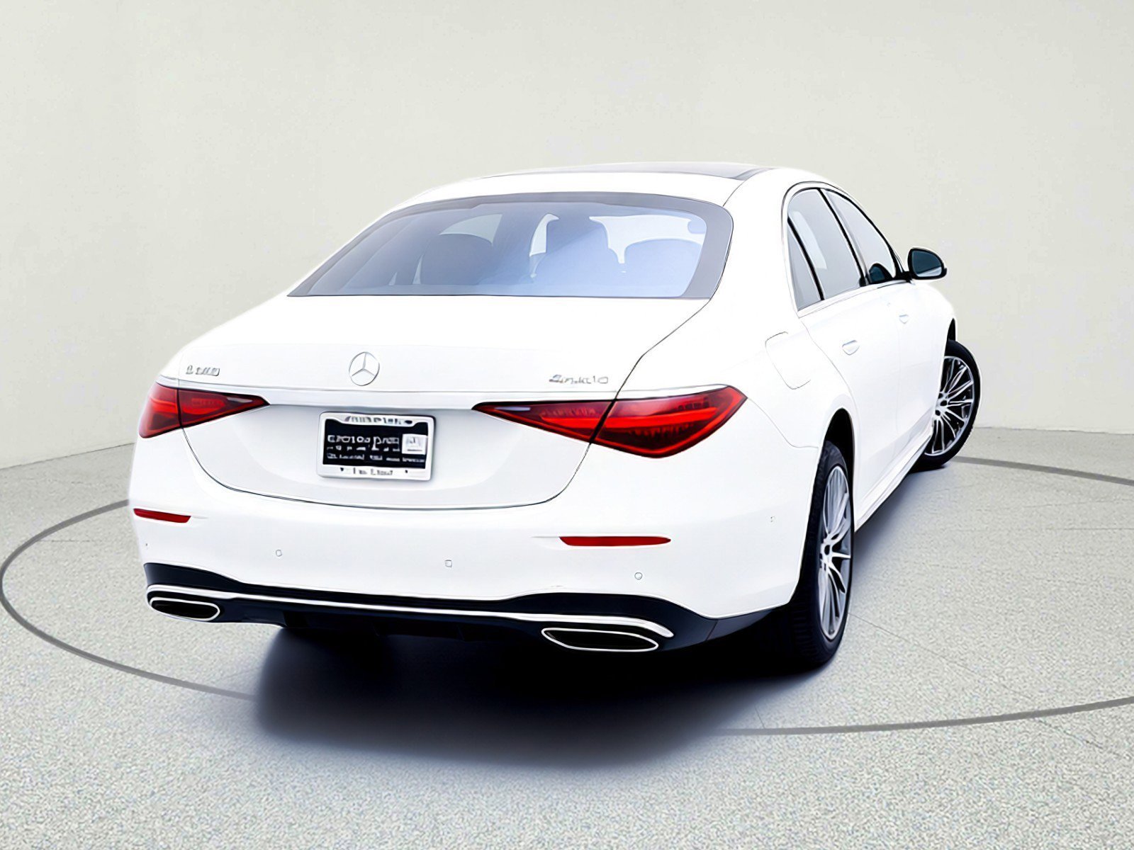 New 2026 MANUFAKTUR Moonlight White Metallic Mercedes-Benz S 580 4MATIC® Sedan image 22
