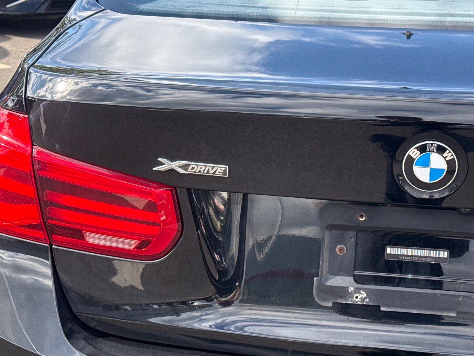 Used 2016 Black BMW 328i xDrive image 10