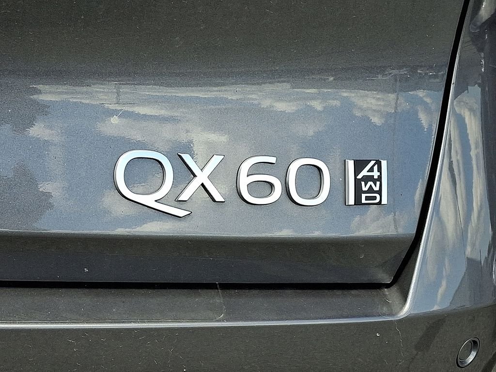 Used 2026 Gray INFINITI LUXE image 10