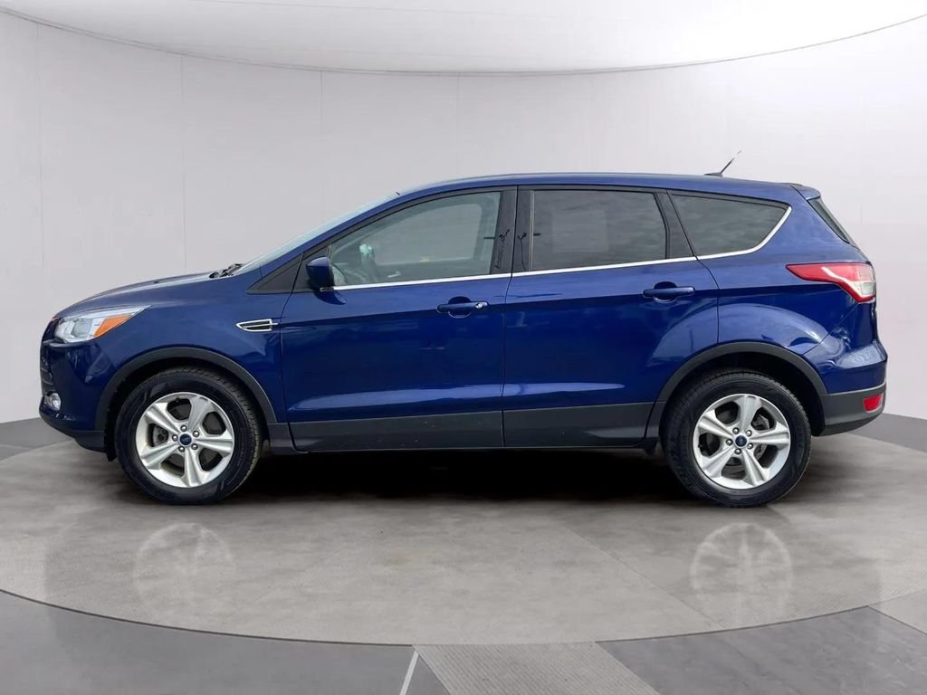Used 2015 Ford Escape SE with VIN 1FMCU9GX3FUB26214 for sale in Racine, WI