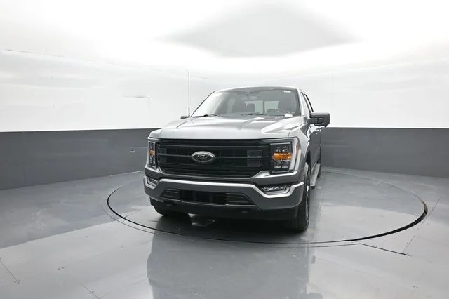 Certified Used 2023 Gray Metallic Ford XLT image 3