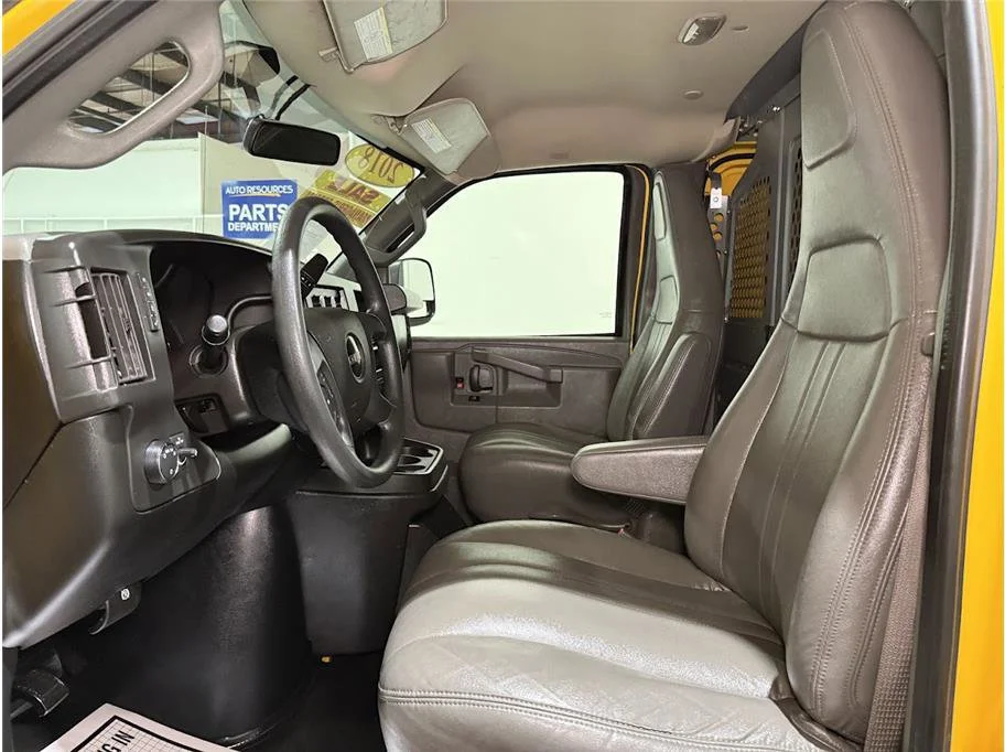 Certified Used 2018 Special Paint GMC Extended Van 3D image 12