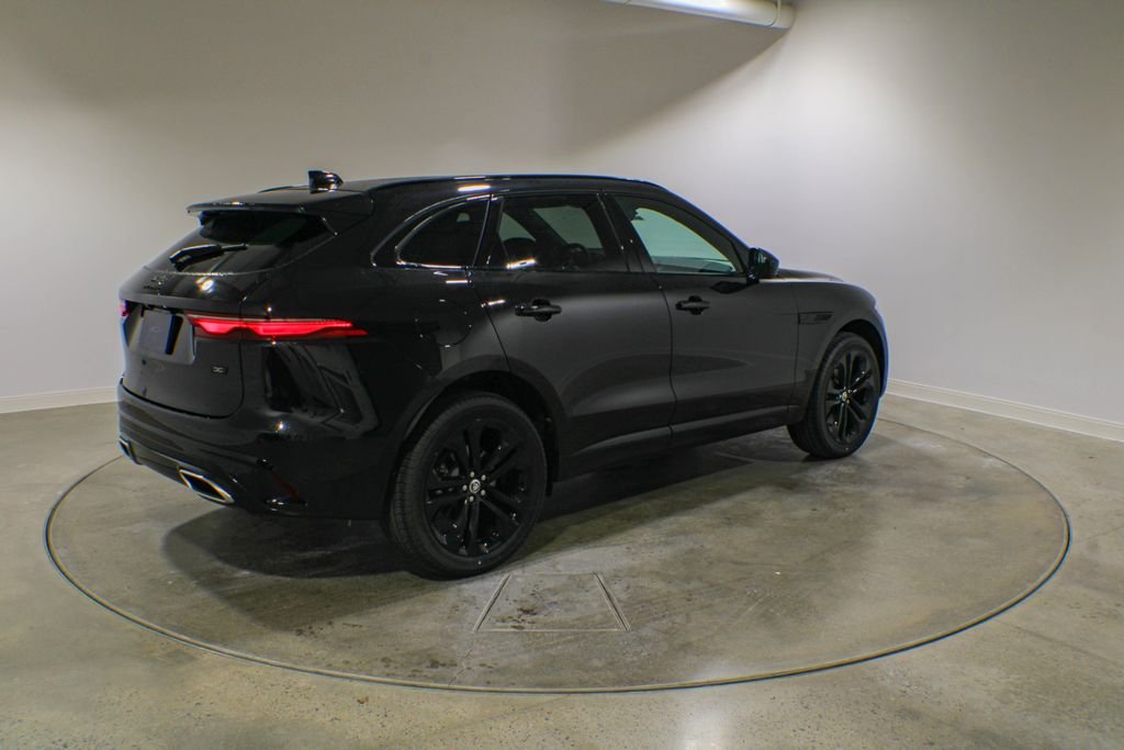 New 2026 Santorini Black Jaguar P400 R-Dynamic S image 5
