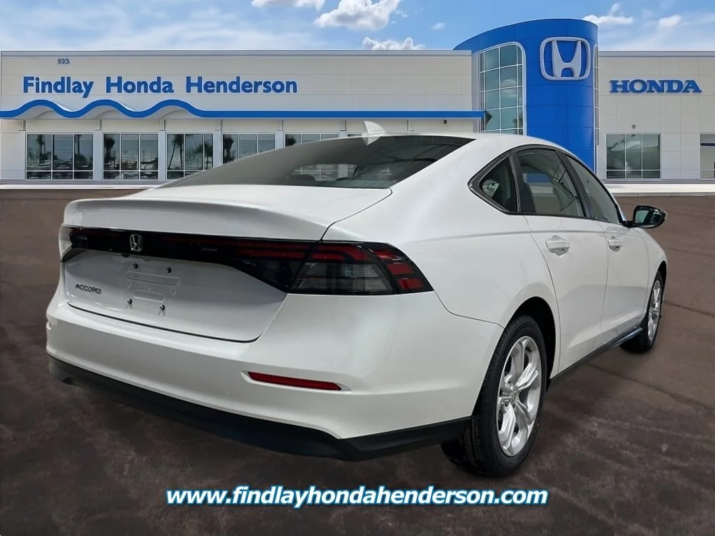 New 2026 Platinum White Pearl Honda LX image 6