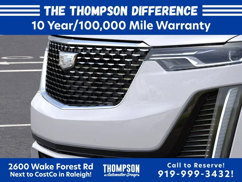 Used 2025 Crystal White Tricoat Cadillac Premium Luxury image 13