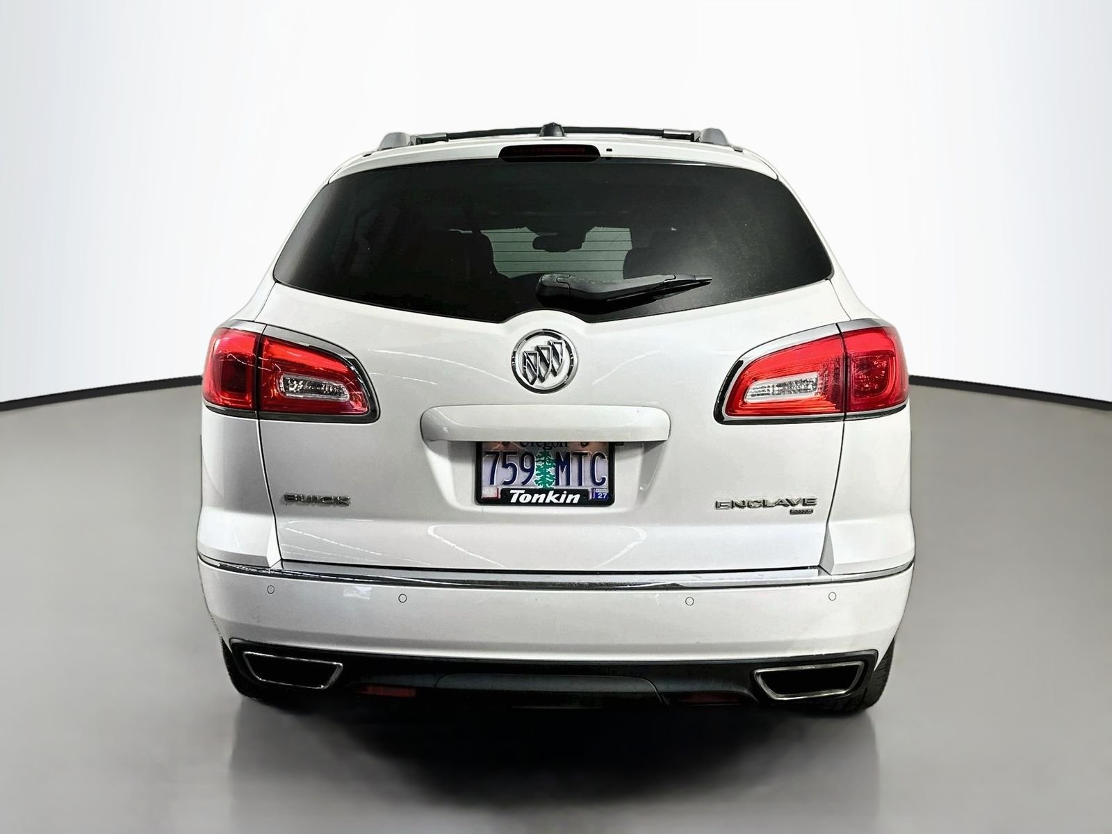 Used 2017 White Frost Tricoat Buick Premium Group image 7