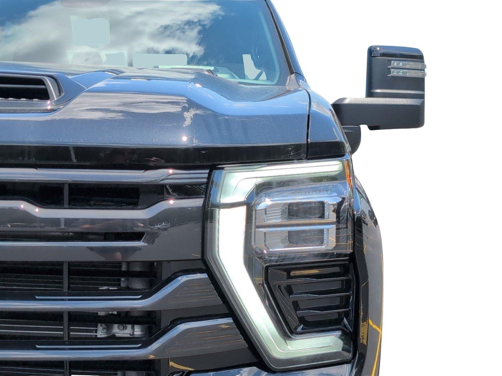 New 2026 Black Chevrolet High Country image 13