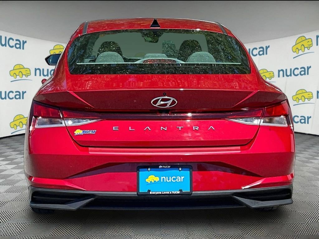 Used 2023 Red Hyundai SEL image 5