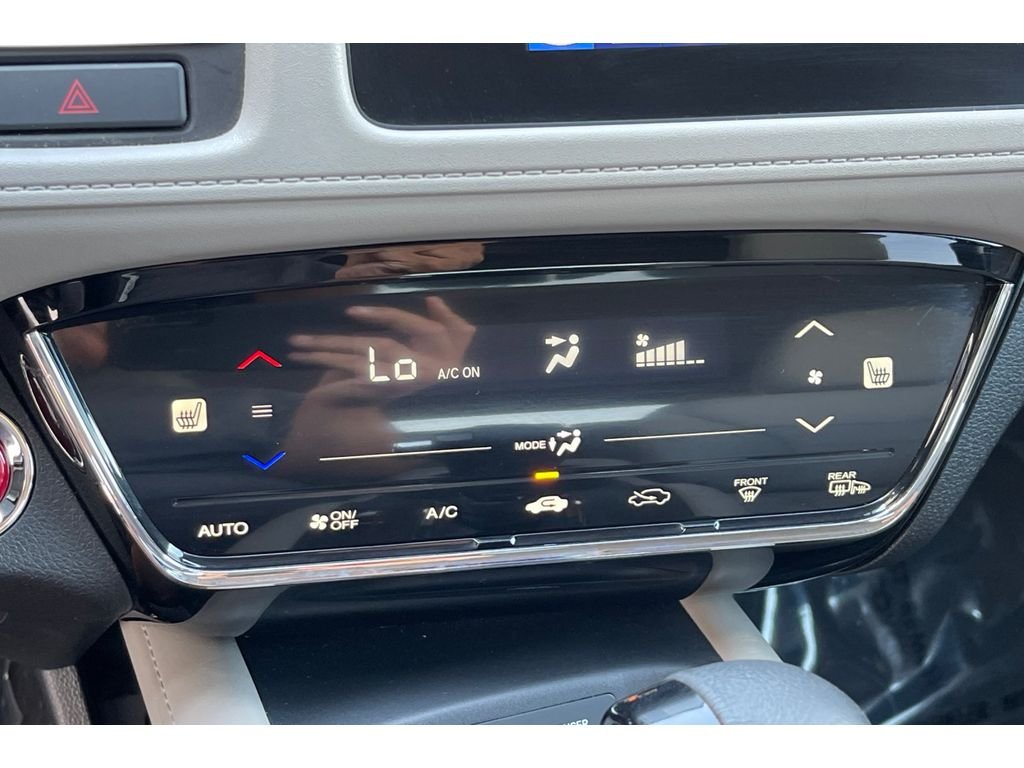 Used 2018 White Orchid Pearl Honda EX-L Navi image 29