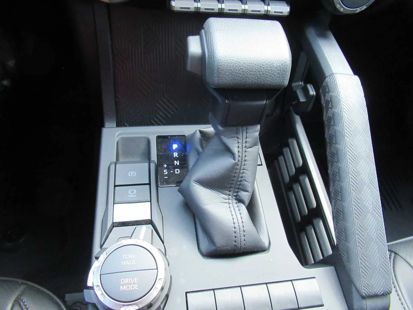 Used 2026 Ice Cap Toyota SR5 image 25
