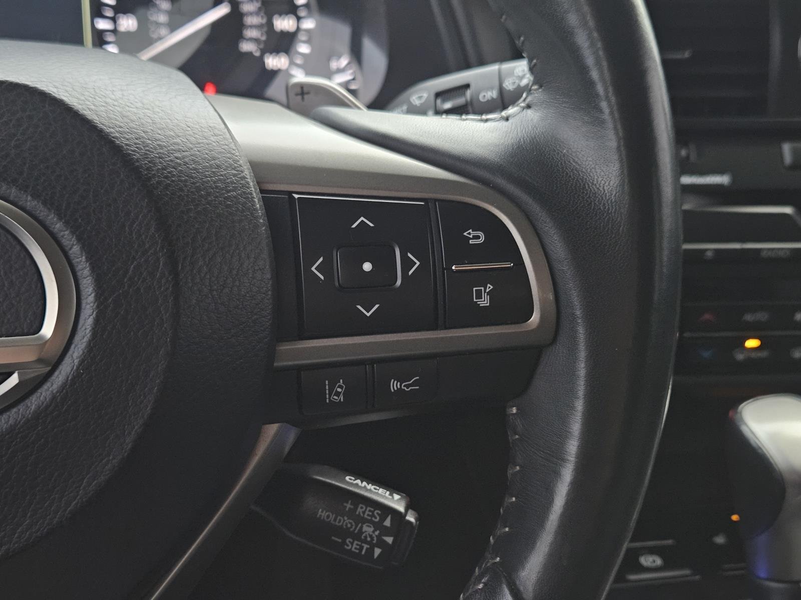 2022 Lexus RX 350 - Photo 16