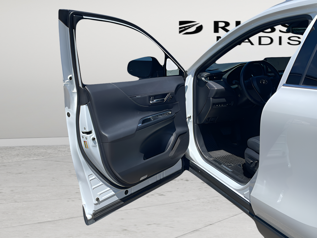 2024 Toyota Venza Limited - Photo 35