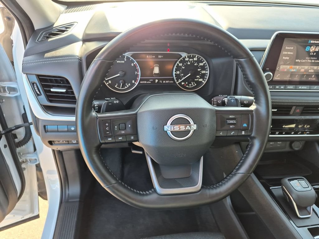 Used 2025 White Nissan SV image 14