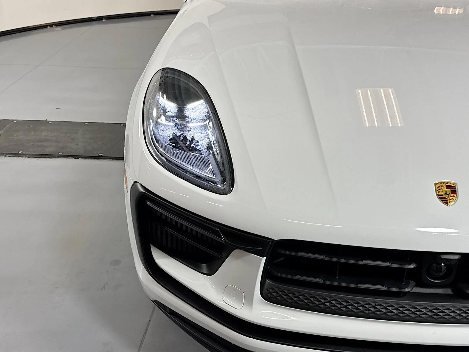 New 2026 Carrara White Metallic Porsche S image 27