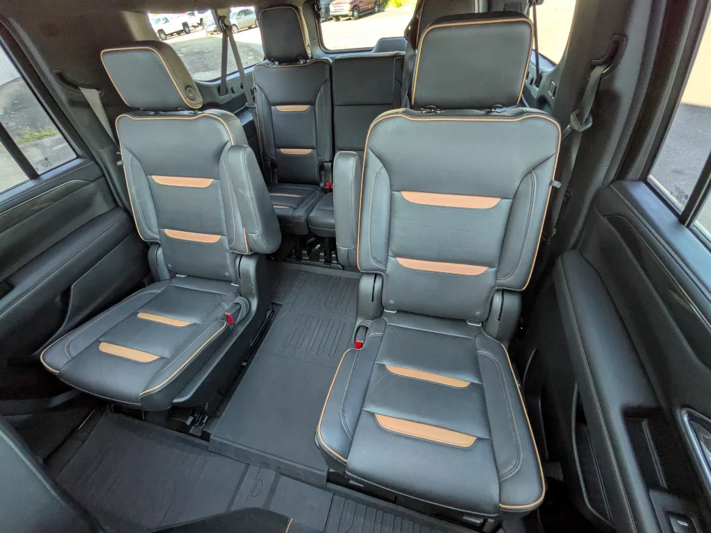 Used 2021 Summit White GMC AT4 image 14