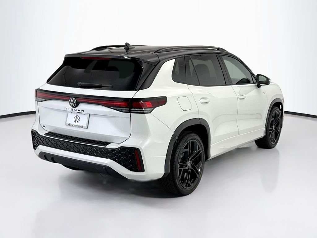 New 2026 Opal White W/Deep Black Roof Volkswagen SE R-Line Black image 5