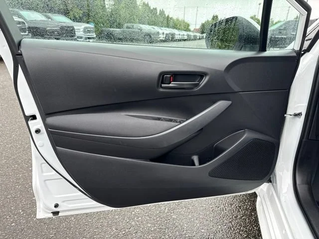 Used 2024 Ice Cap Toyota LE image 21