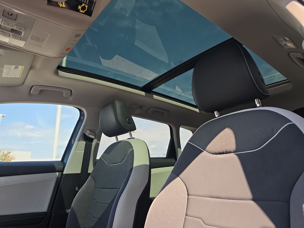 New 2026 Blue Volkswagen 1.5T SE image 13