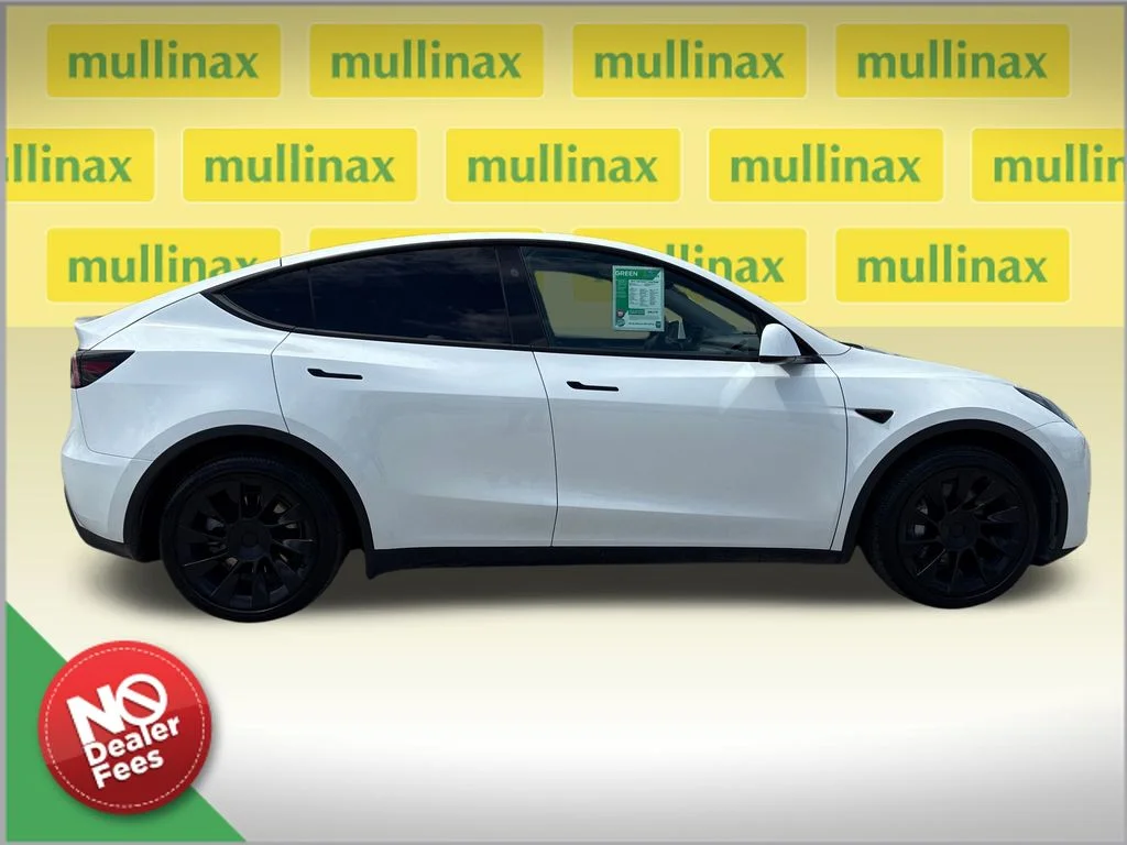 Used 2024  Tesla Long Range image 2
