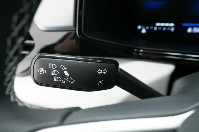 New 2027 Deep Black Pearl Volkswagen S image 25