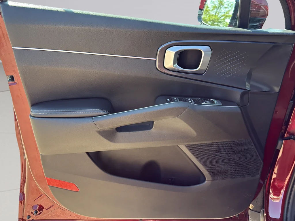 Used 2024 Dawning Red Kia S image 25