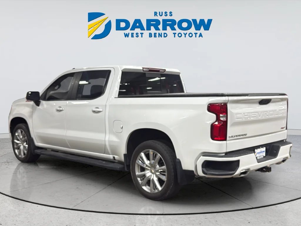 Used 2024 White Chevrolet RST image 3
