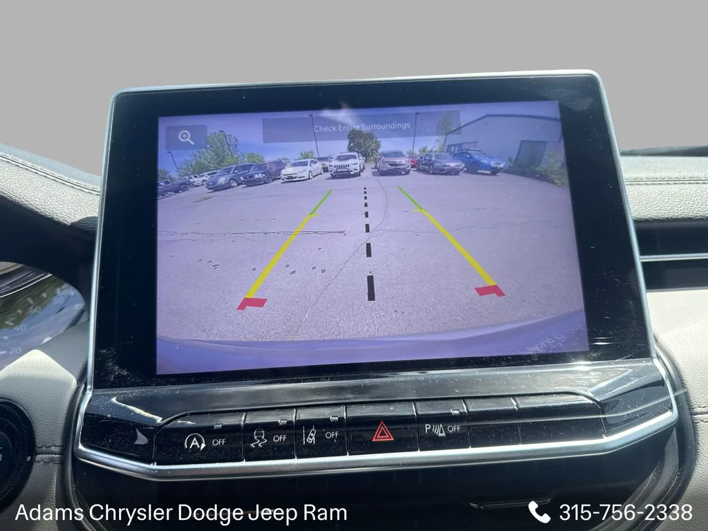 Used 2025 Silver Jeep Limited image 21