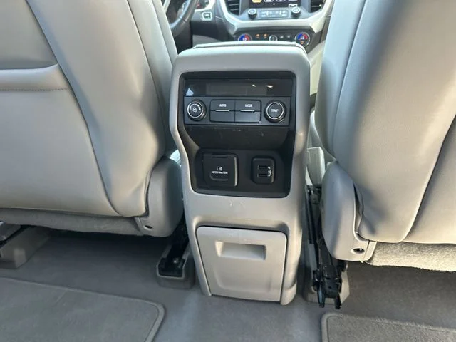 Used 2018 Red GMC SLT-1 image 24