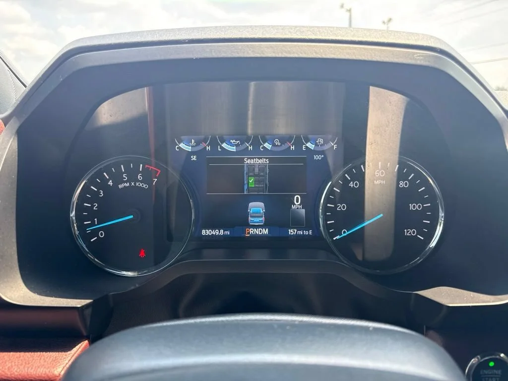 Used 2022  Ford Limited image 27