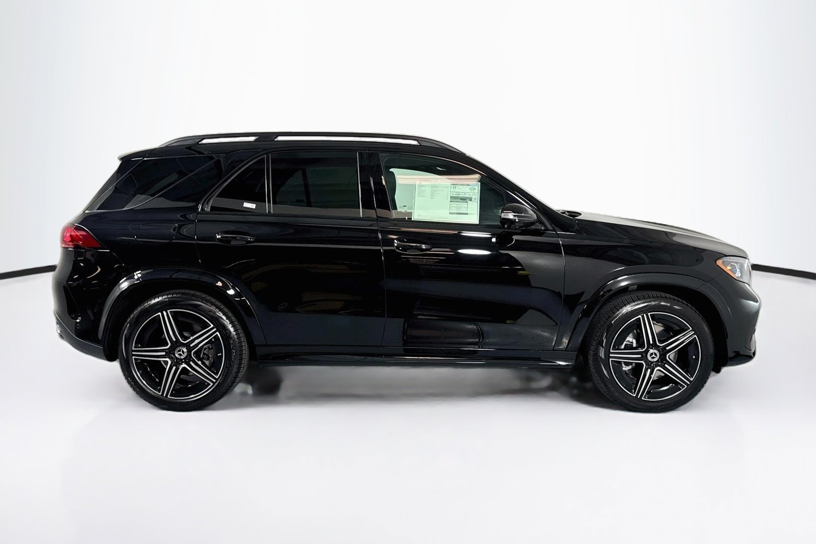 New 2027 Black Mercedes-Benz GLE 350 image 4