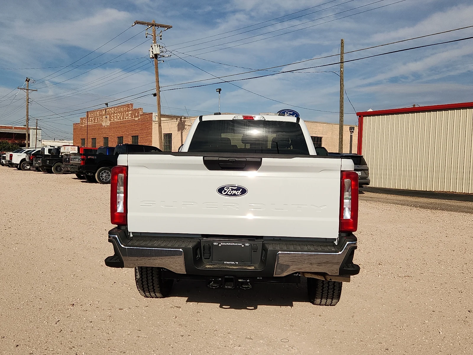 New 2027 Oxford White Ford XLT image 6