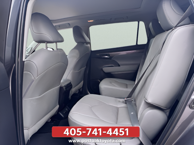 Used 2024 Gray Toyota Platinum image 35