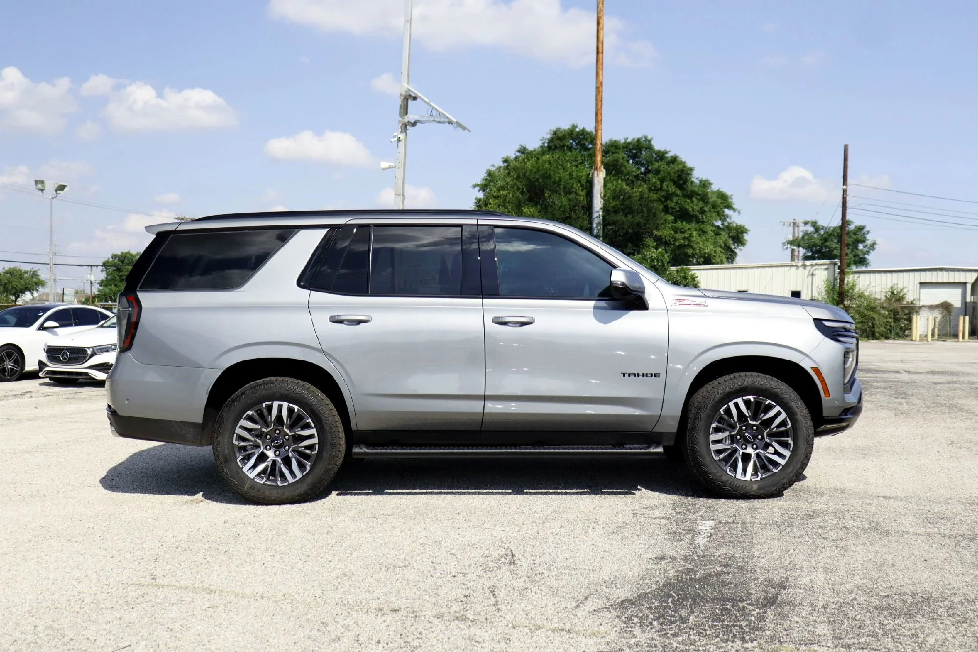 New 2026 Gray Chevrolet Z71 image 4