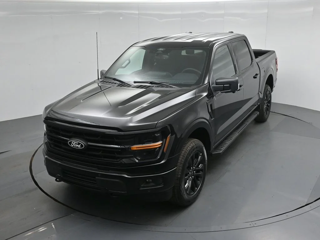 New 2026 Agate Black Metallic Ford XLT image 33