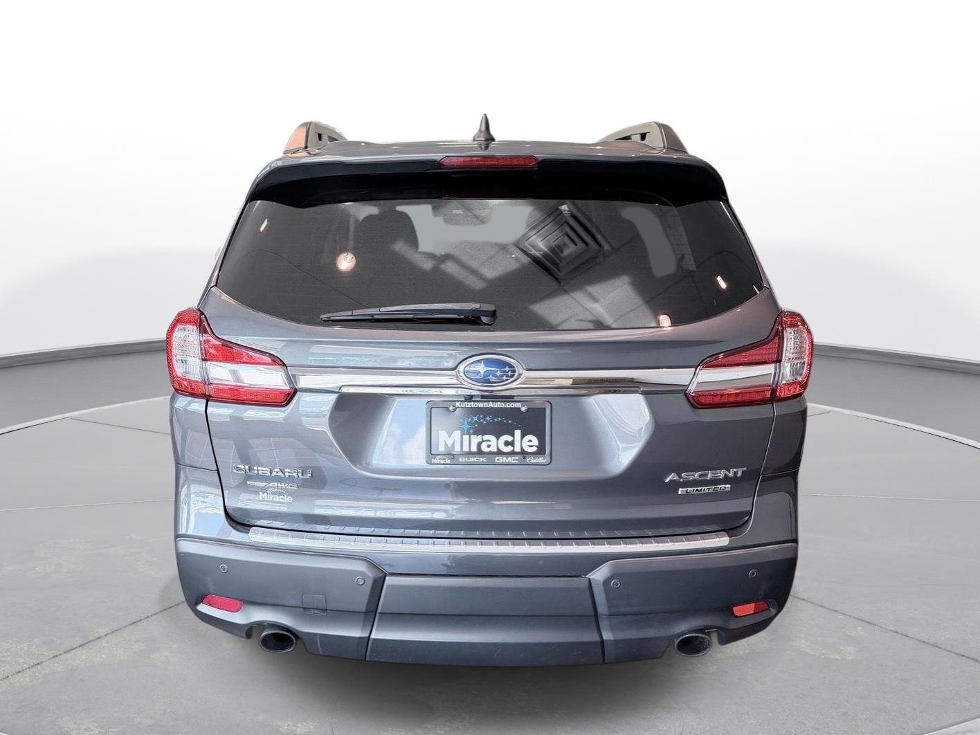 Used 2020 Magnetite Gray Metallic Subaru Limited image 14