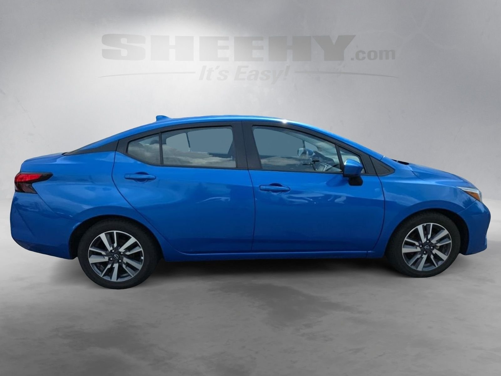 Used 2023 Blue Nissan 1.6 SV image 9