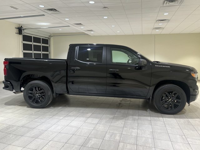 2025 Chevrolet Silverado 1500 Custom - Photo 6