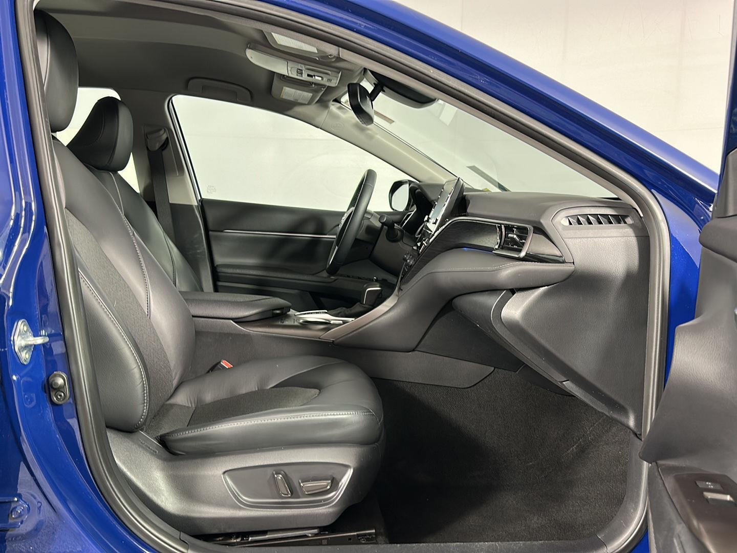 Used 2024 Reservoir Blue Toyota XLE image 28