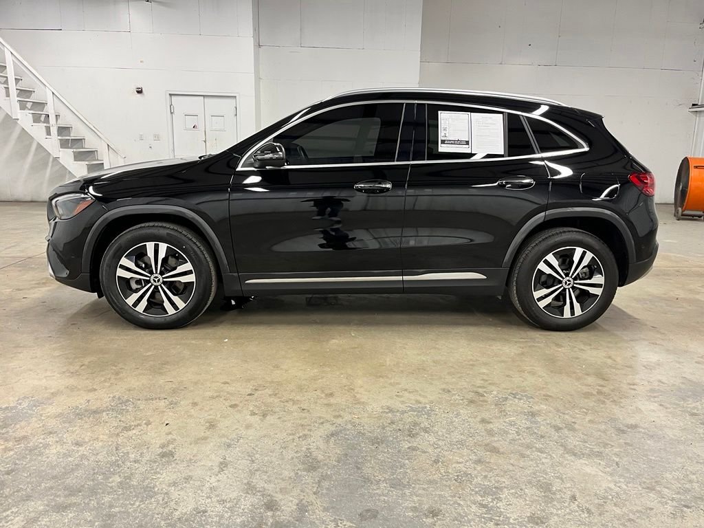 Certified Used 2024 Black Mercedes-Benz GLA 250 image 4