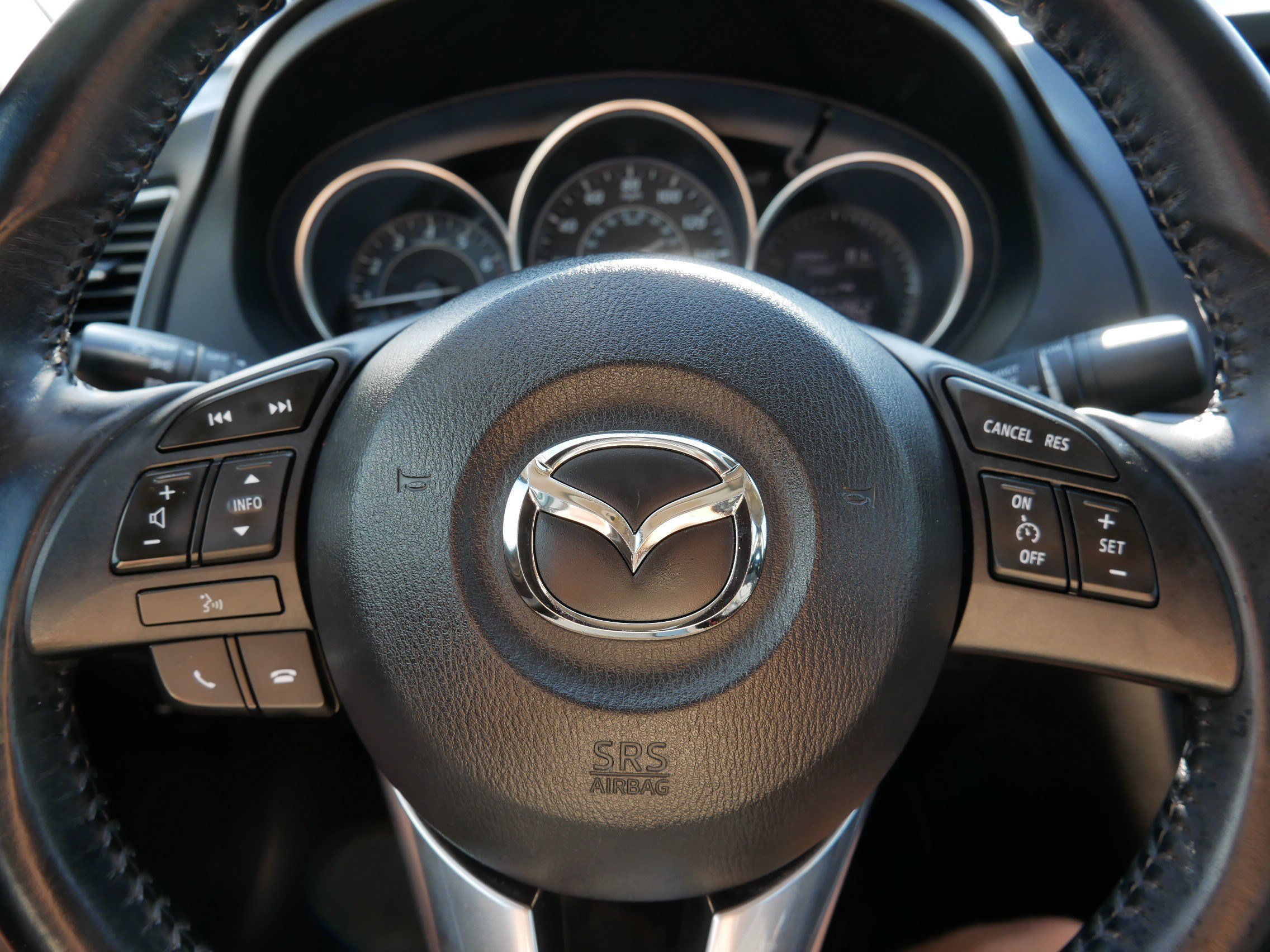 Used 2015 Meteor Gray Mica Mazda i Touring image 25