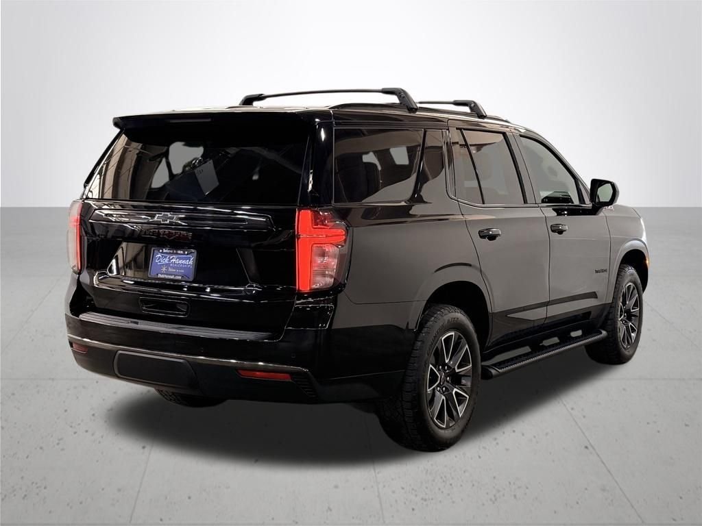 Used 2022 Black Chevrolet Z71 image 10
