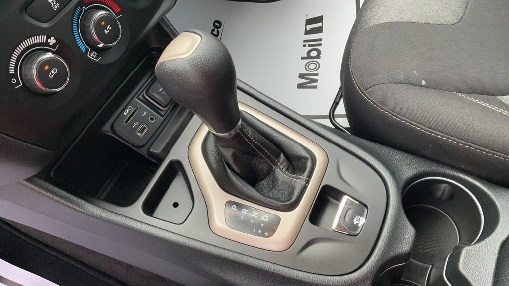 Used 2016 None Jeep Sport image 11