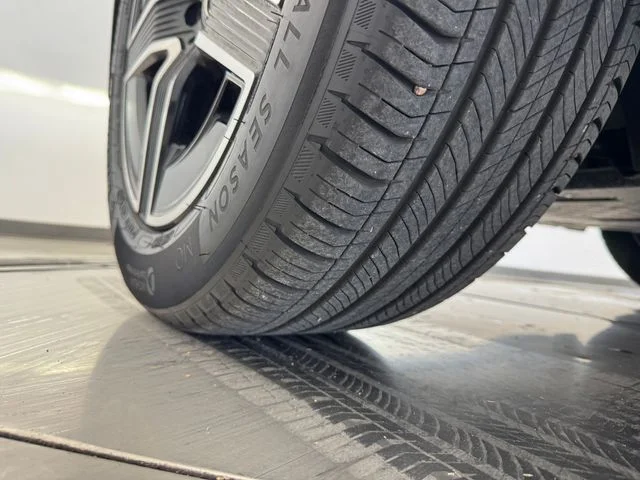 Certified Used 2026 Black Mercedes-Benz GLC 300 image 12