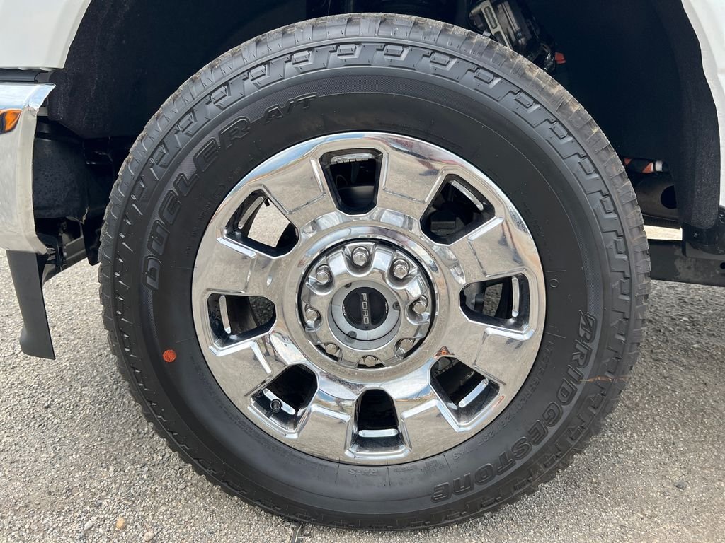 New 2026 White Ford Lariat image 14