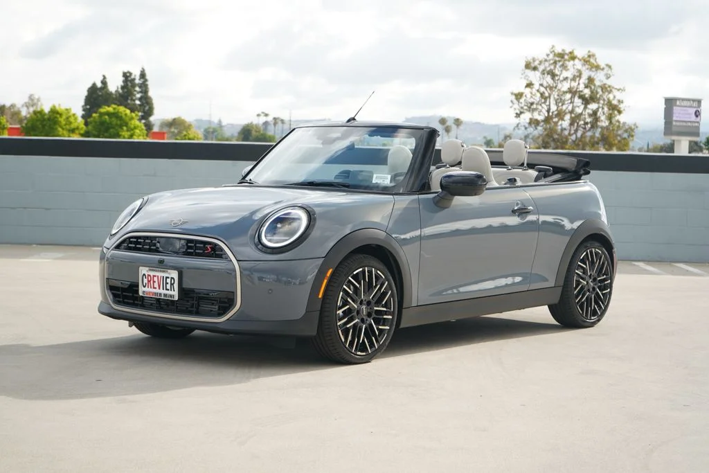 2026 MINI Convertible Cooper S's photo