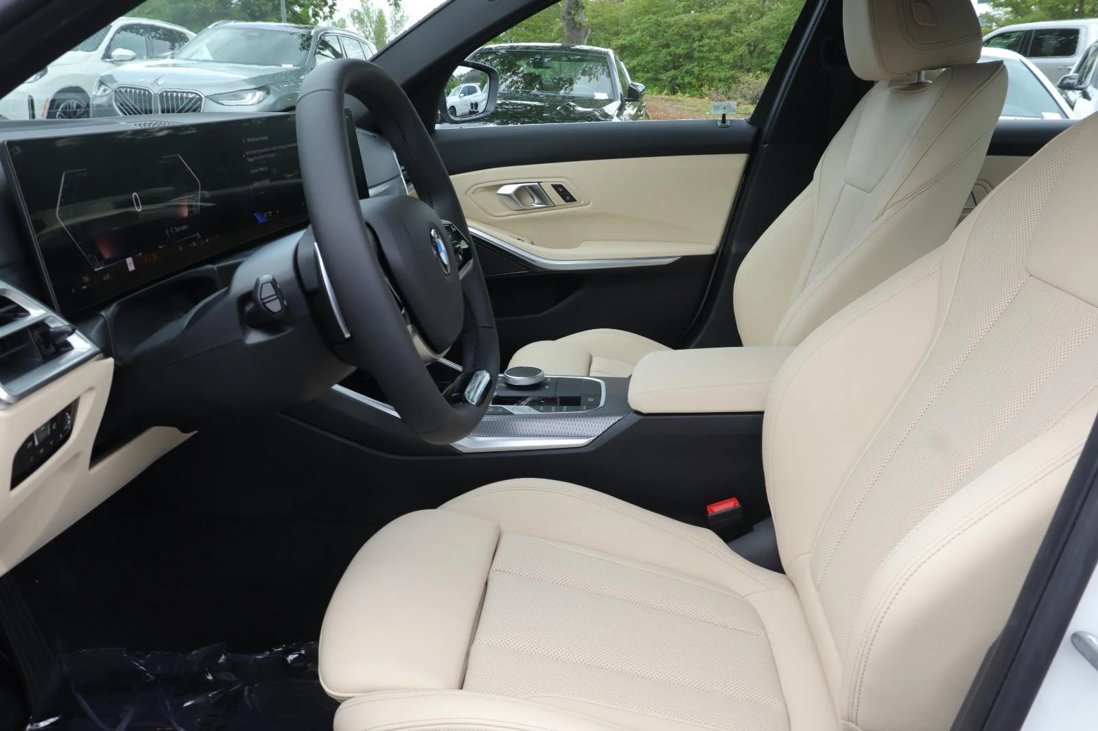 New 2026 Alpine White BMW 330i image 10