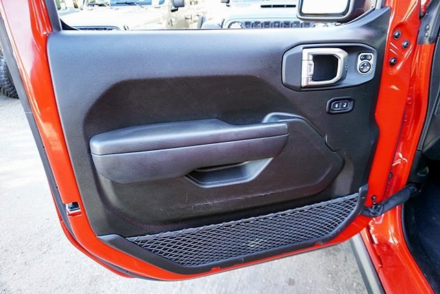 Used 2025 Red Jeep Rubicon 4xe image 33