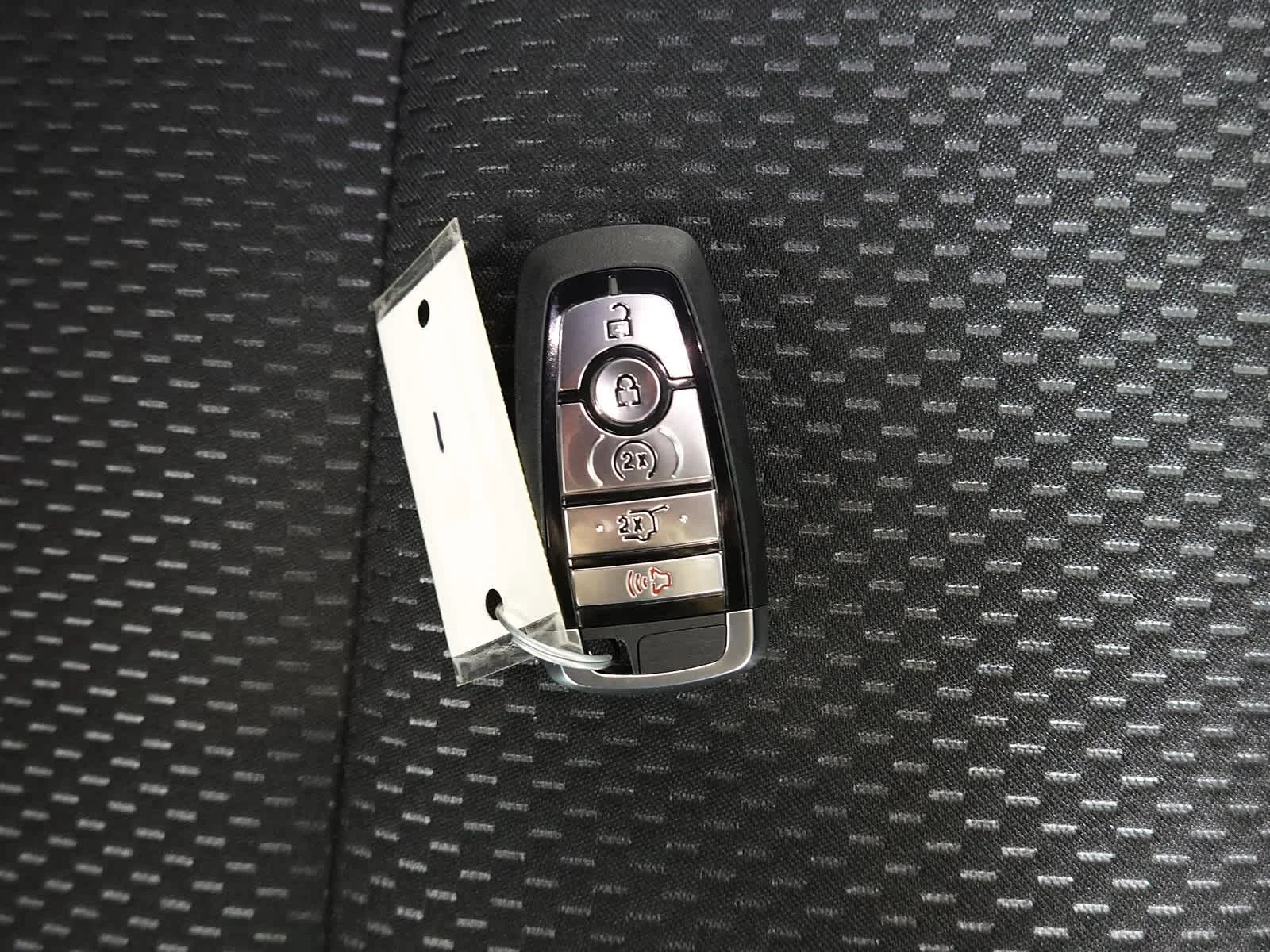 2026 Ford Escape ST-Line Select - Photo 8
